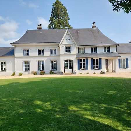 Manoir De L'As De Trefle Bed & Breakfast Isneauville Exterior photo